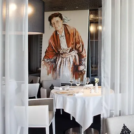 Hotel La Butte 4*